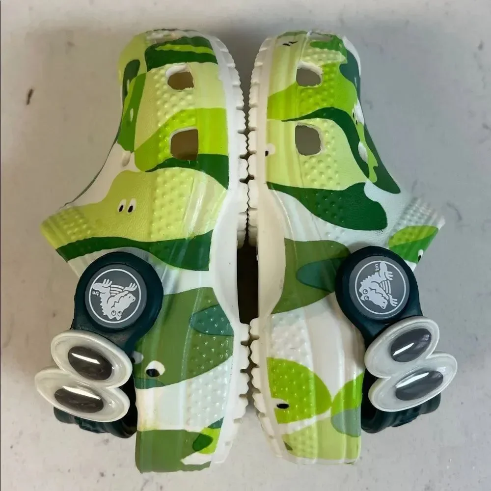 KIDS' CROCS TODDLER CLASSIC GLOW SLIME MONSTER CLOG Size 4 C